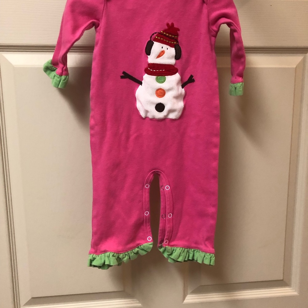 Beehave pink snowman Romper size 12M